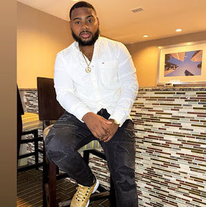 Meet your Posher, Derick